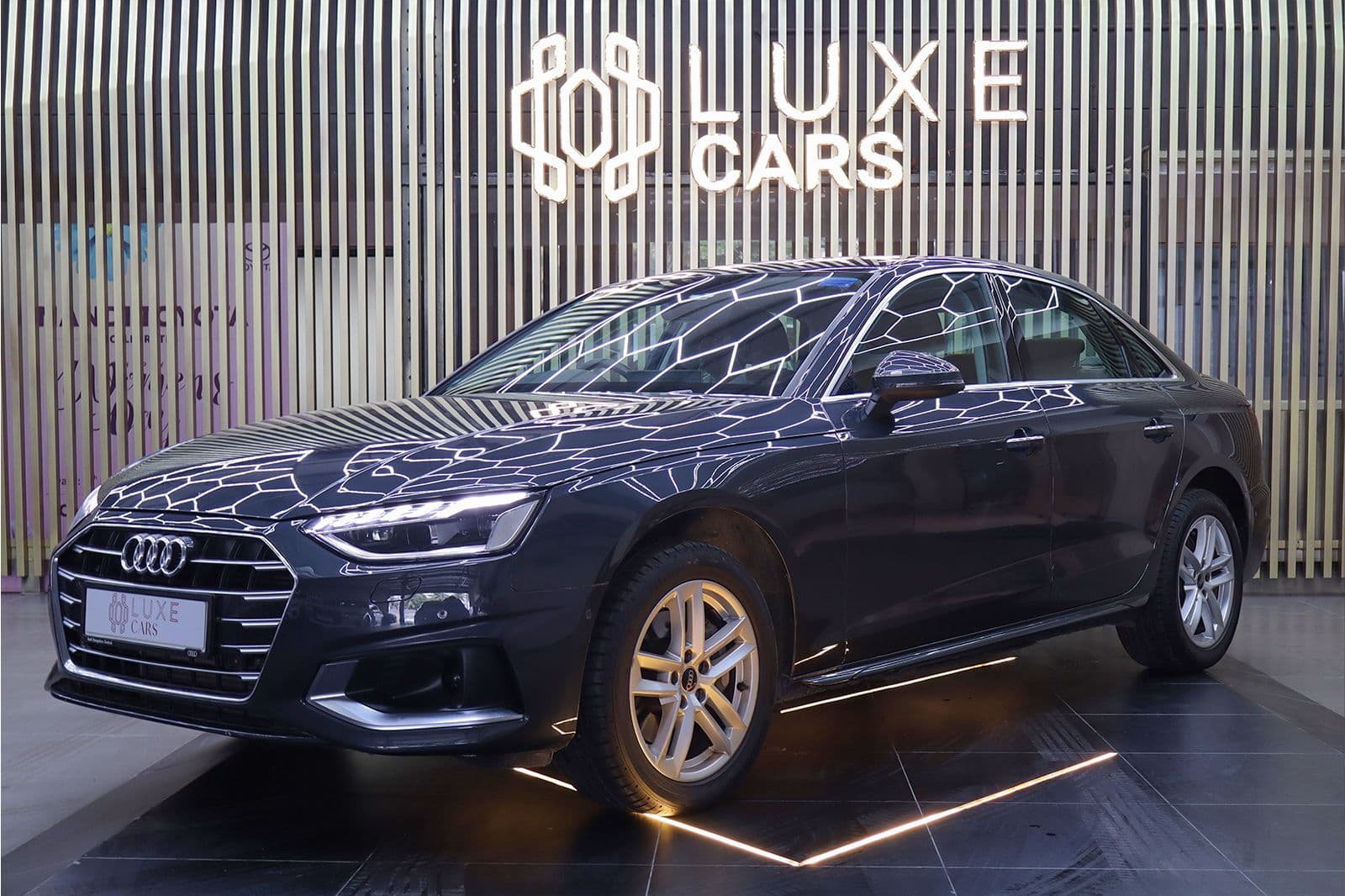 Car image 3