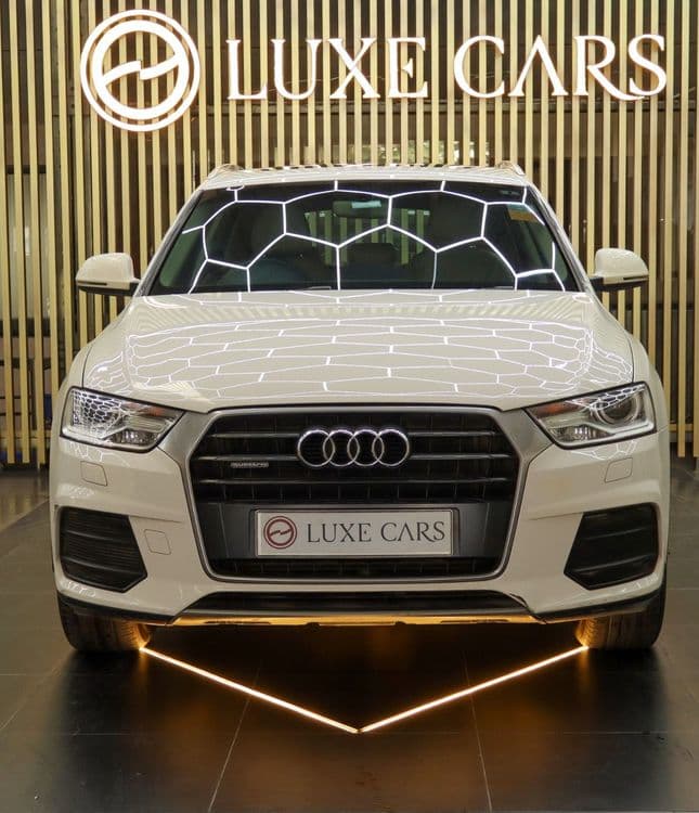 Audi Q3 35 TDI Premium with sunroof AT