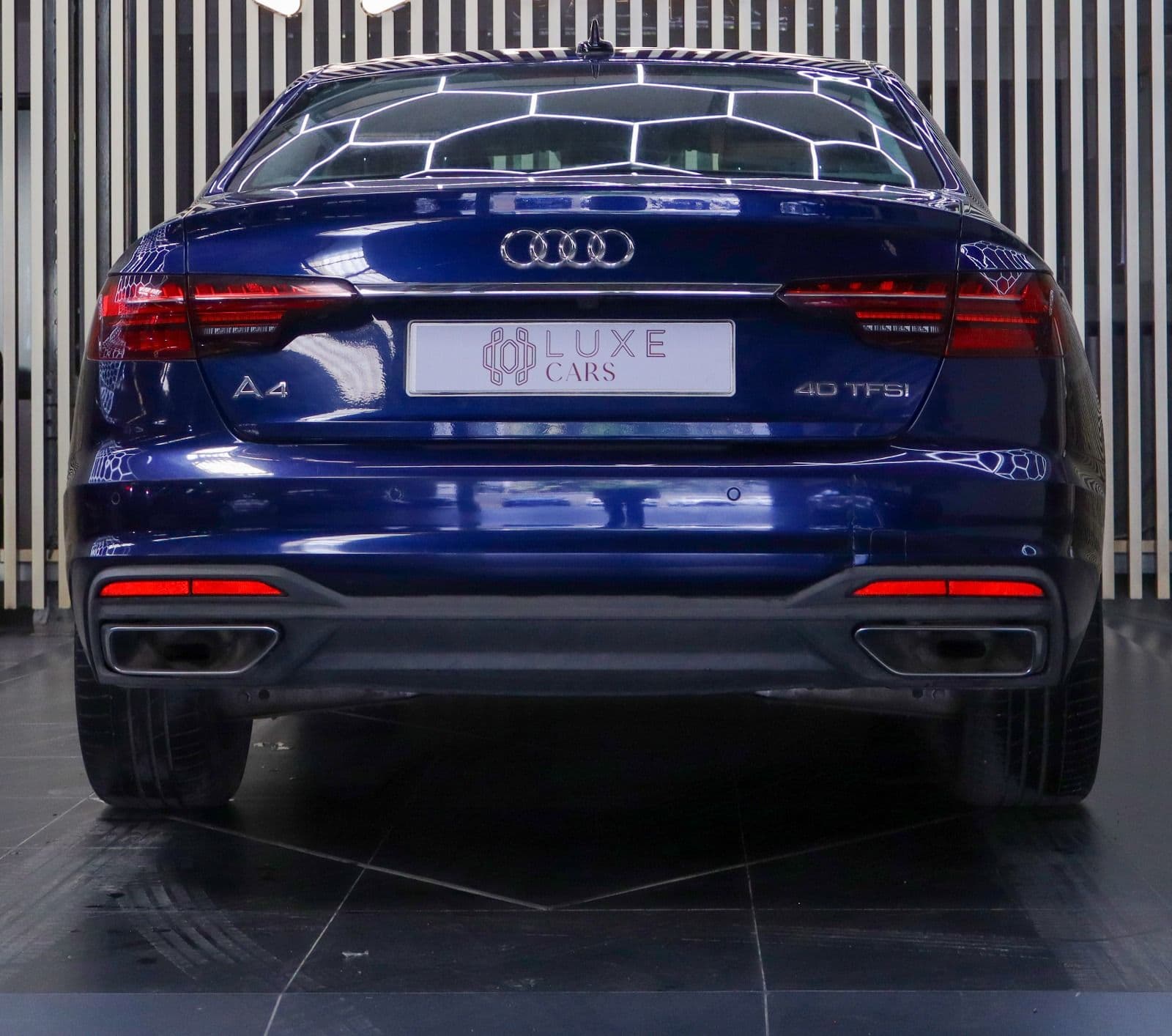 Car image 4