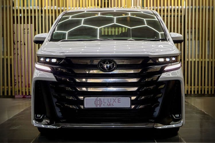 TOYOTA VELFIRE VIP EXECUTIVE LOUNGE AT HYBRID PETROL