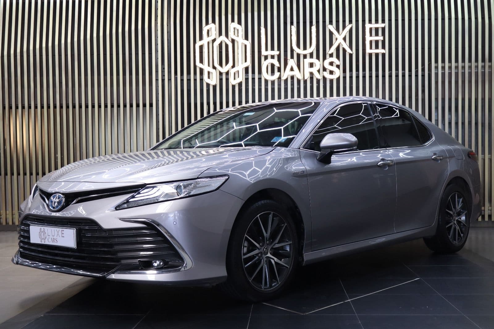 Car image 3