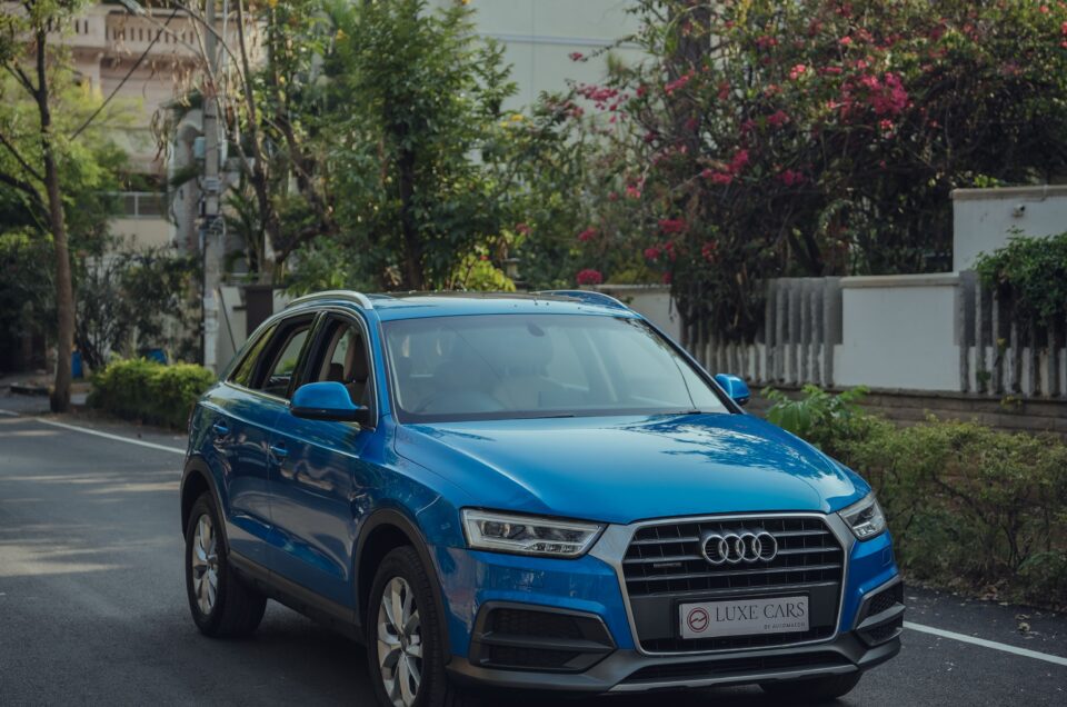 AUDI Q3 35 TDI PREMIUM + SUNROOF BLUE Pre owned luxury cars Bangalore